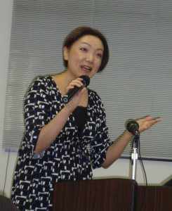 アズ直子さん